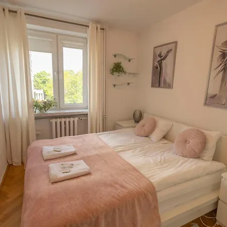 Apartment Przyjazne Mieszkanie W Centrum Warszawy - Ul Smolna