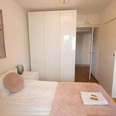 Przyjazne Mieszkanie W Centrum Warszawy - Ul Smolna Apartment Warsaw